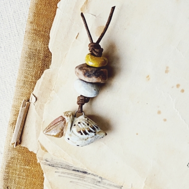pelican + pebbles 
