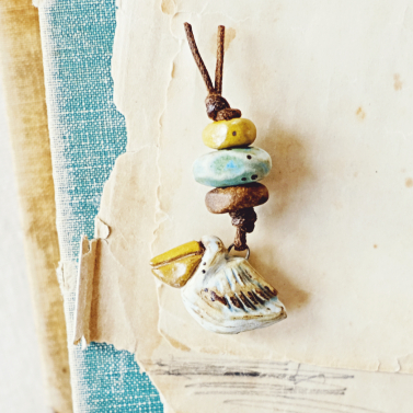 pelican + pebbles 