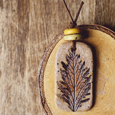 autumn leaf + disks 