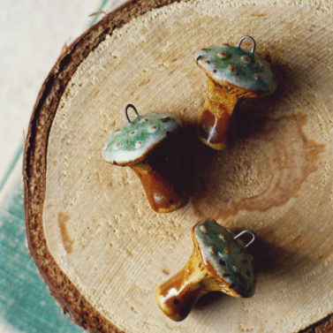 toadstools 